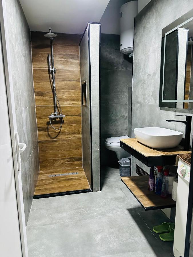Sa Apartment Gjilan Luaran gambar